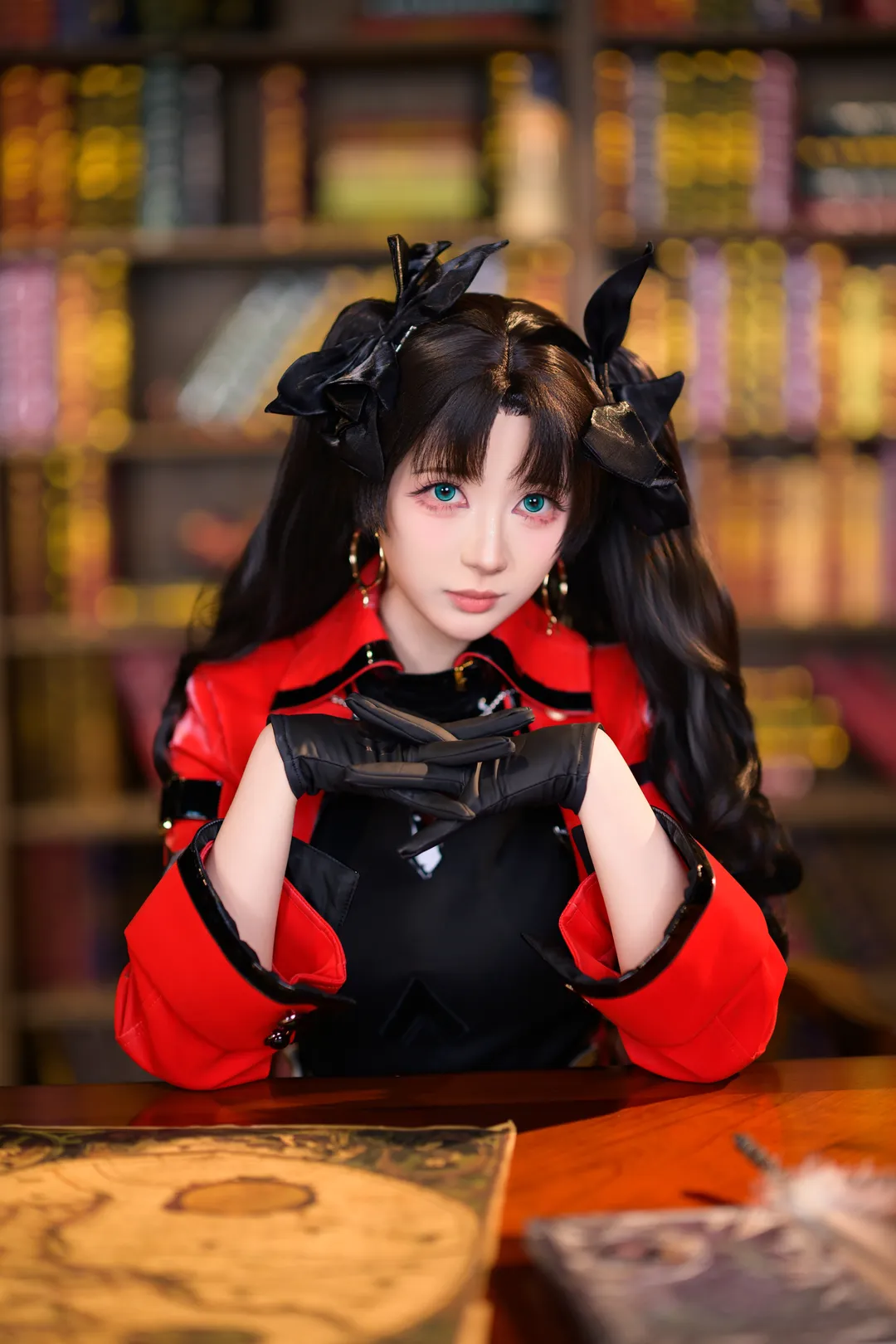 【远坂凛cos】崩坏星穹铁道的红黑皮衣造型 - 第 7 张