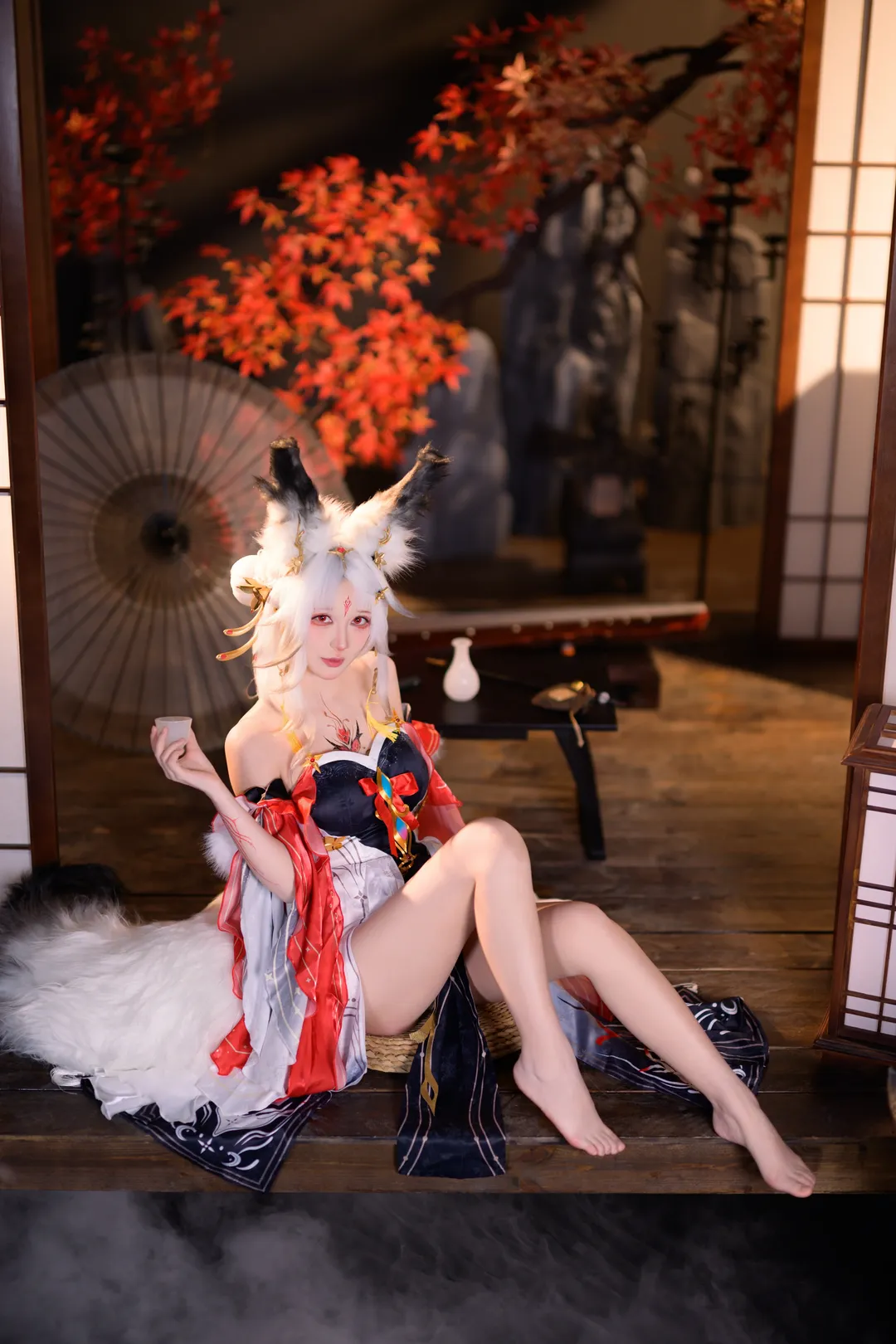 【心月狐cos】鸣潮狐妖的秋日慵懒 - 第 6 张
