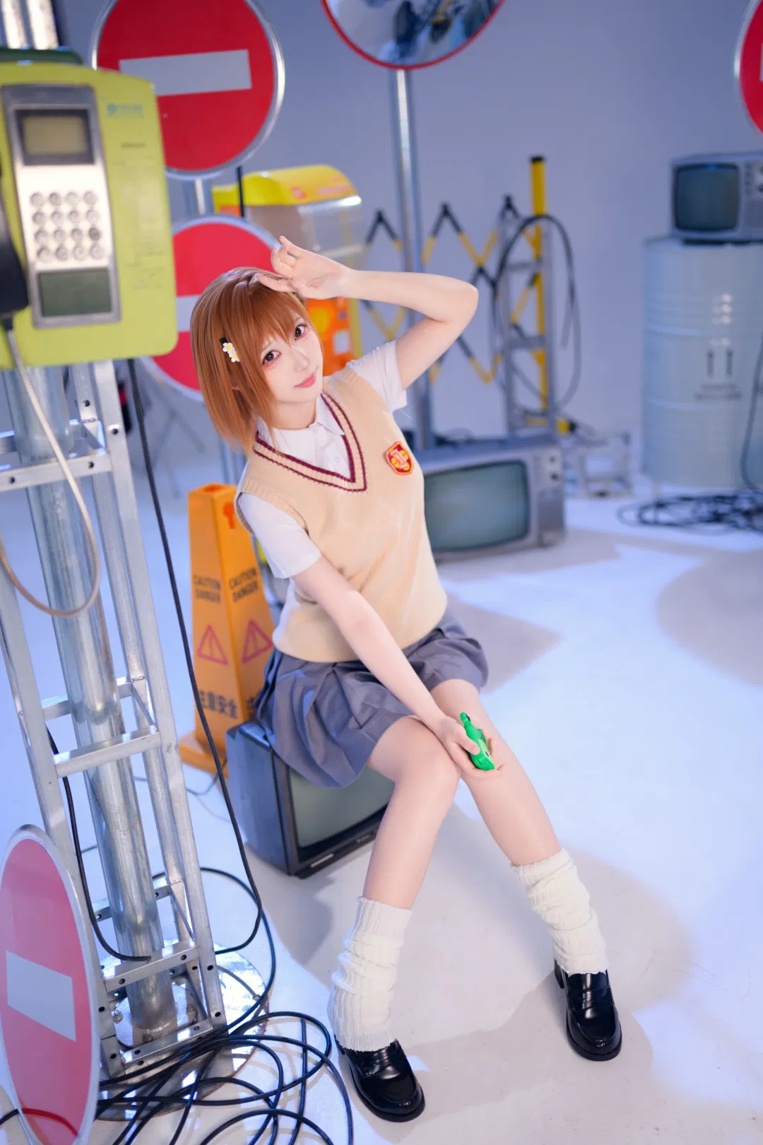 【御坂美琴cos】某科学的超电磁炮，指尖闪烁的蓝白电光 - 第 3 张