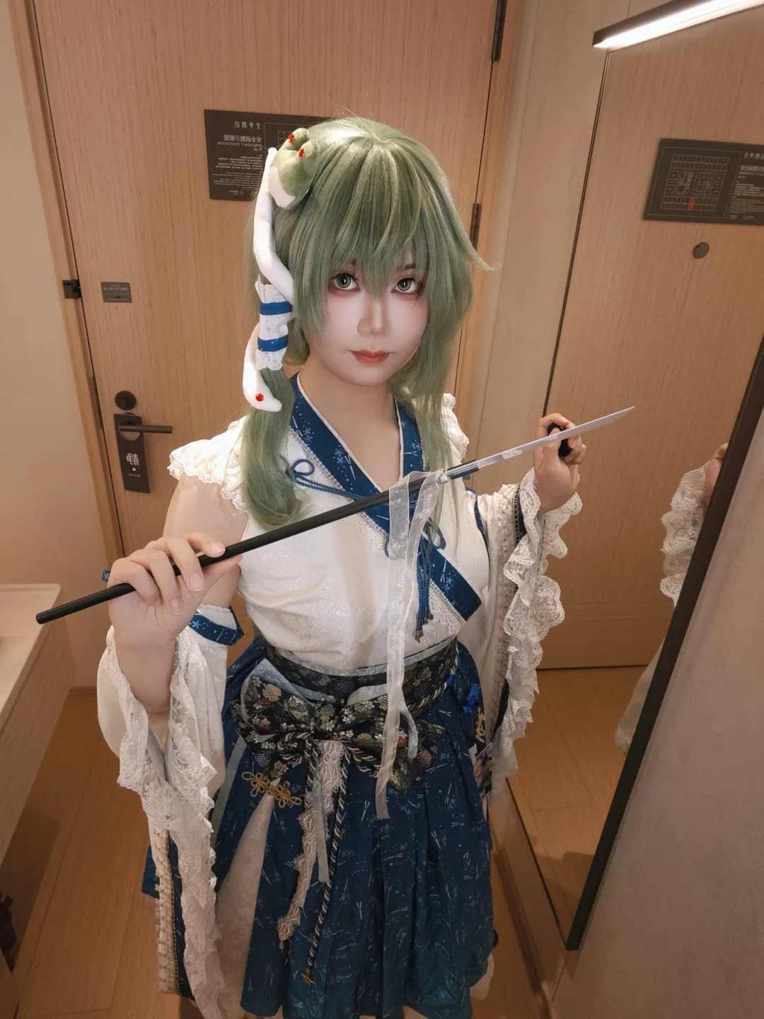 【东风谷早苗cos】东方Project二设 绿发与蛇形头饰的细节记录 - 第 2 张
