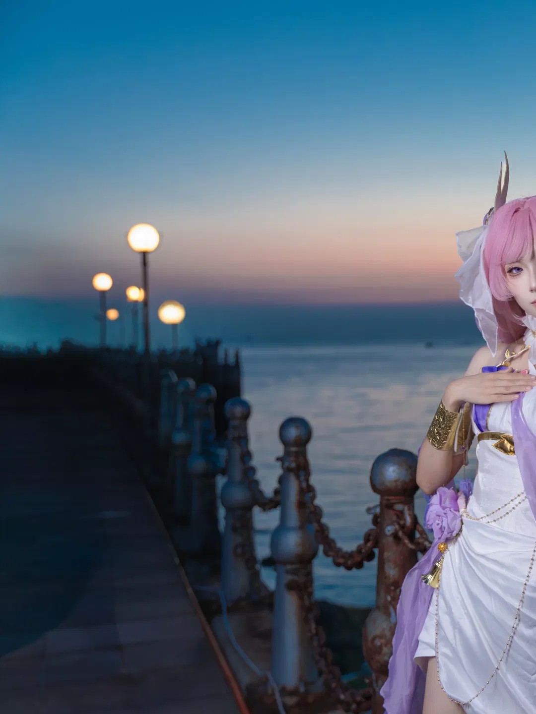 【爱莉希雅cos】晚霞码头的粉色妖精，崩坏三旅拍记录 - 第 1 张