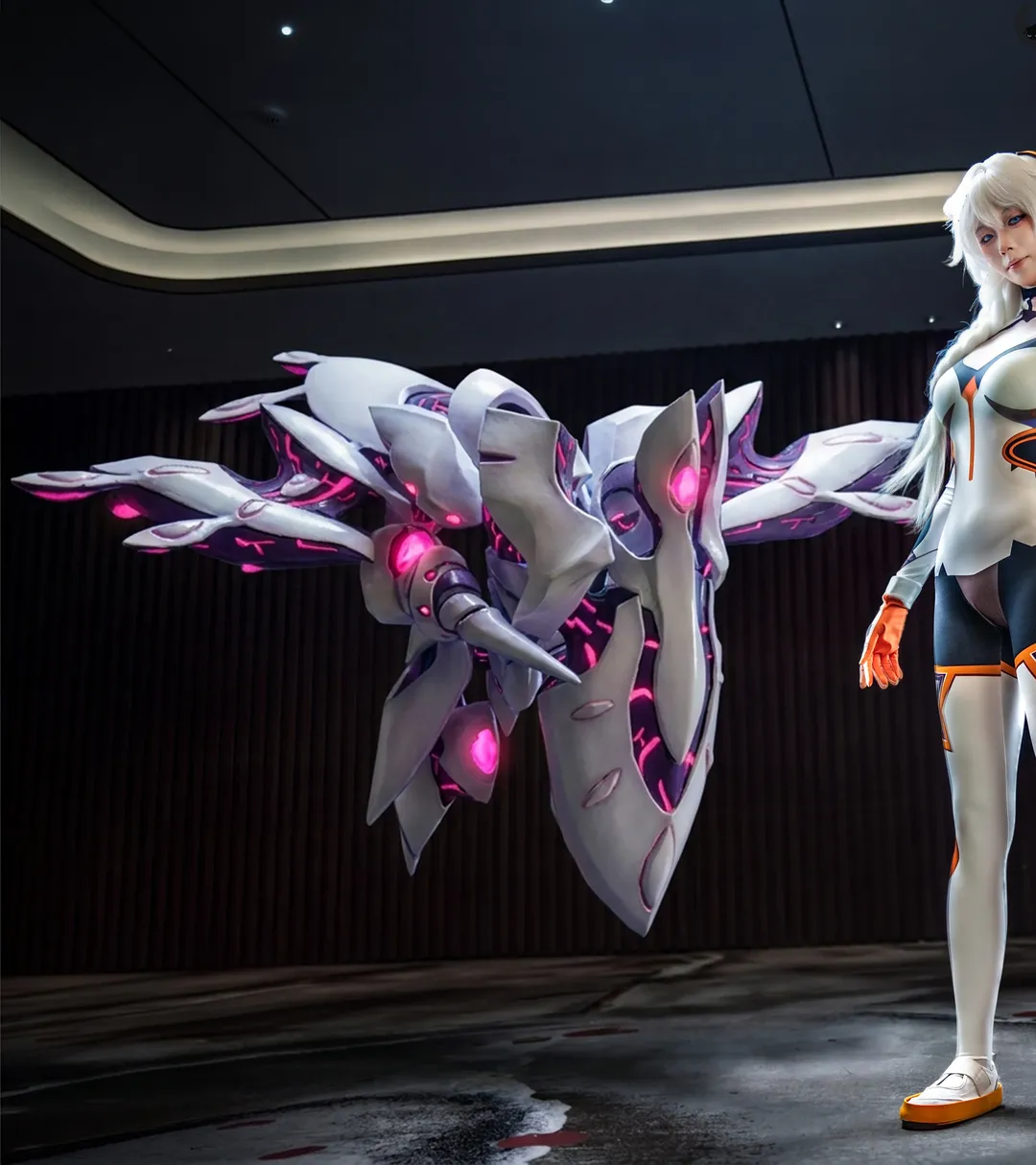 【琪亚娜cos】崩坏三最初白练 紧身衣与机械翼的视觉碰撞 - 第 2 张