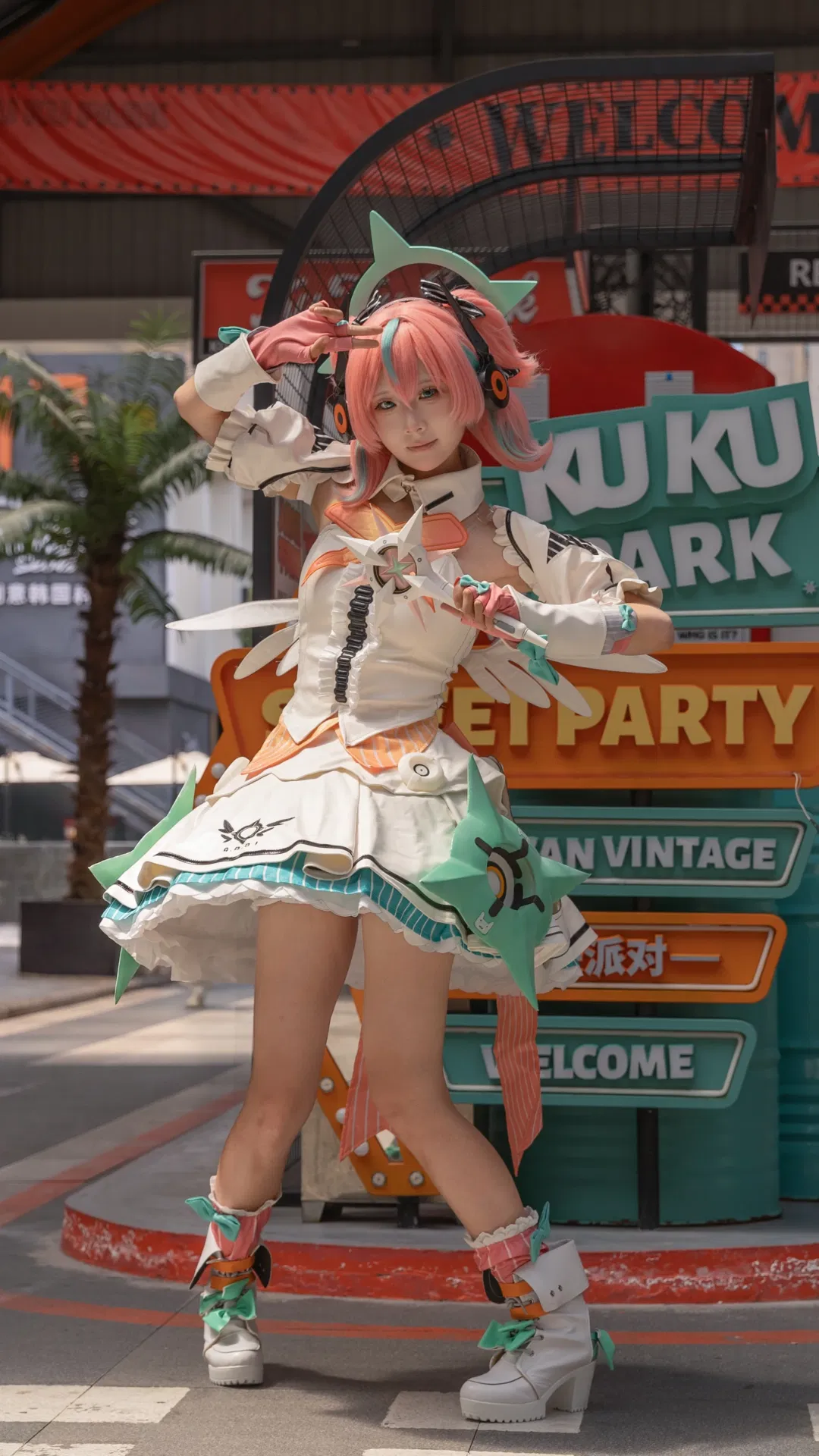 【爱芮cos】绝区零妄想天使爱芮的街头记录 - 第 1 张