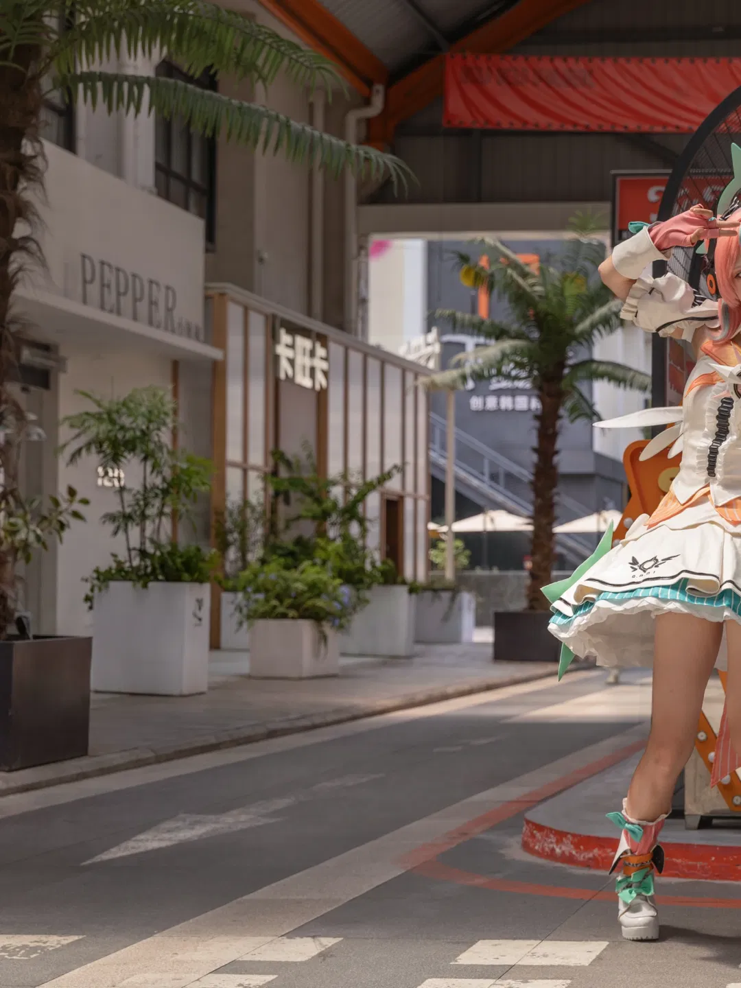 【爱芮cos】绝区零妄想天使爱芮的街头记录 - 第 2 张