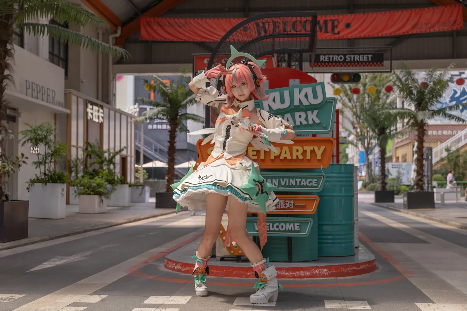 【爱芮cos】绝区零妄想天使爱芮的街头记录 - 第 4 张