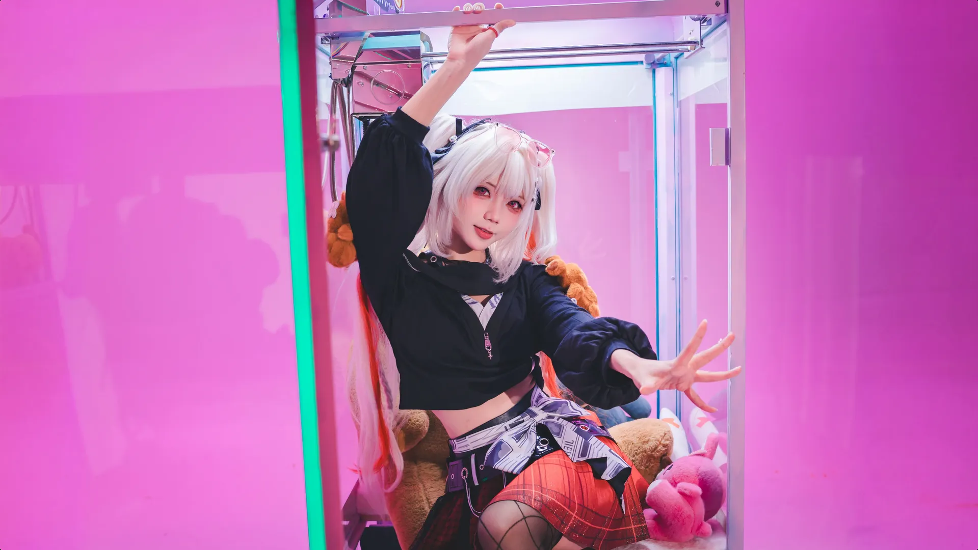 【火花cos】崩坏星穹铁道霓虹娃娃机拍摄记录 - 第 4 张