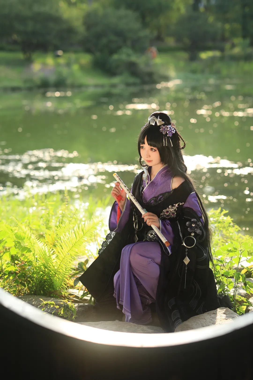 【花萝cos】剑网三万花萝莉的水畔留影 - 第 1 张