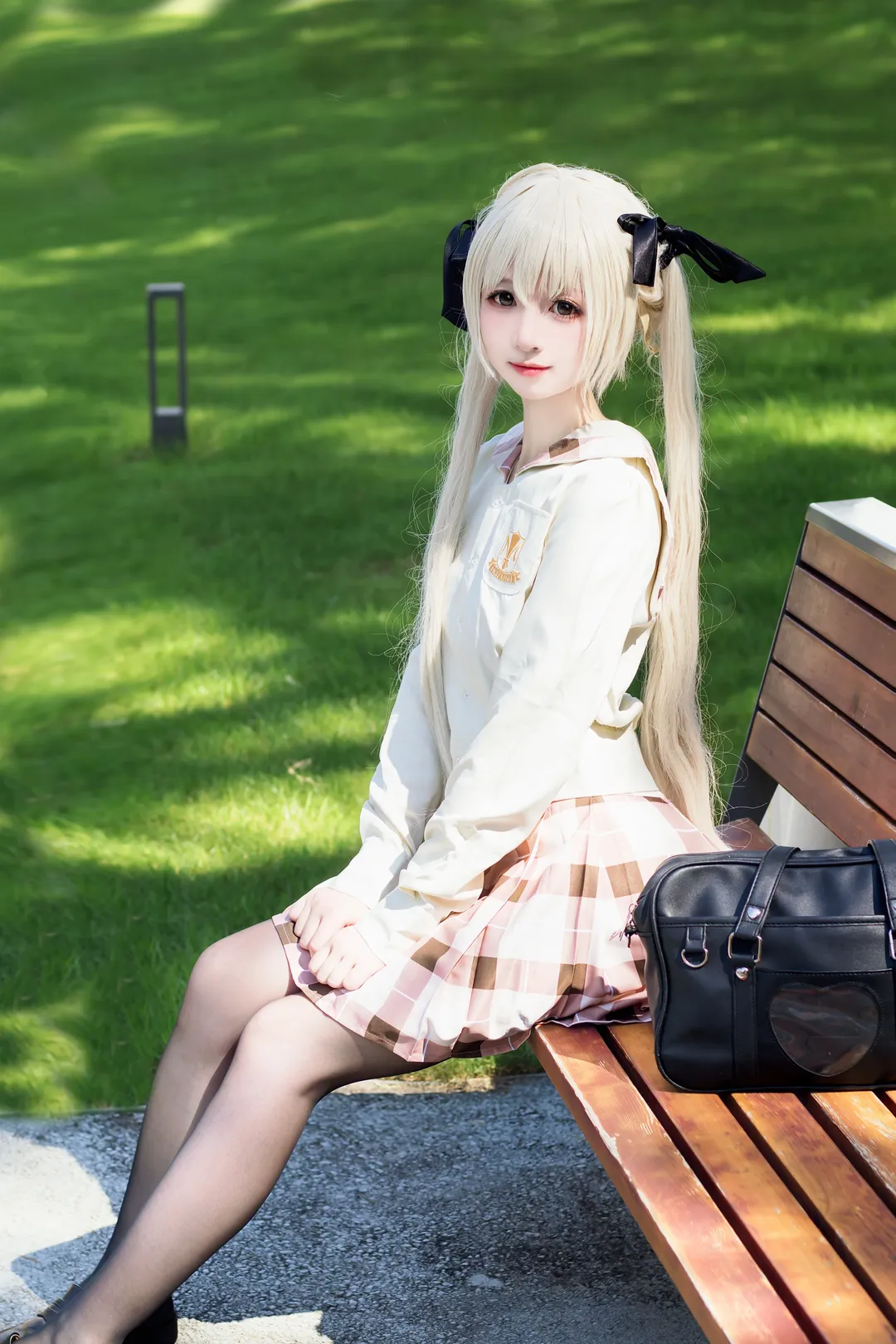 【穹妹cos】週末公園長椅上的那一抹陽光 - 第 2 張