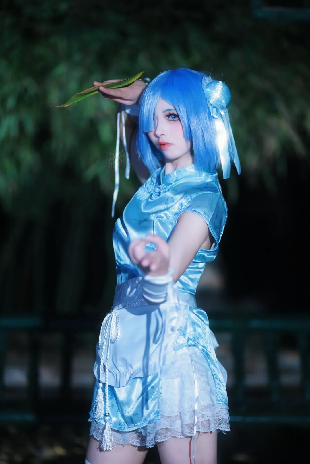 【雷姆cos】中華娘私設，提劍起舞的藍髮少女 - 第 3 張