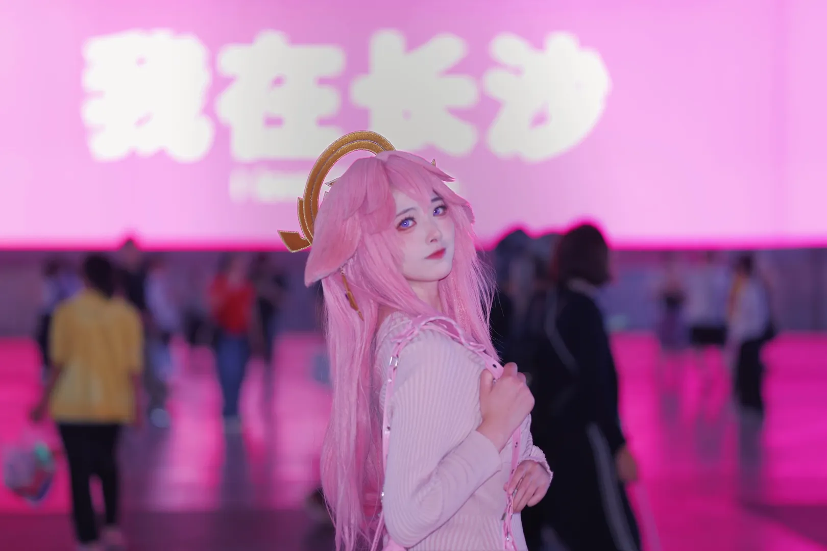 【八重神子cos】原神狐狸小姐的初秋街头漫步 - 第 4 张