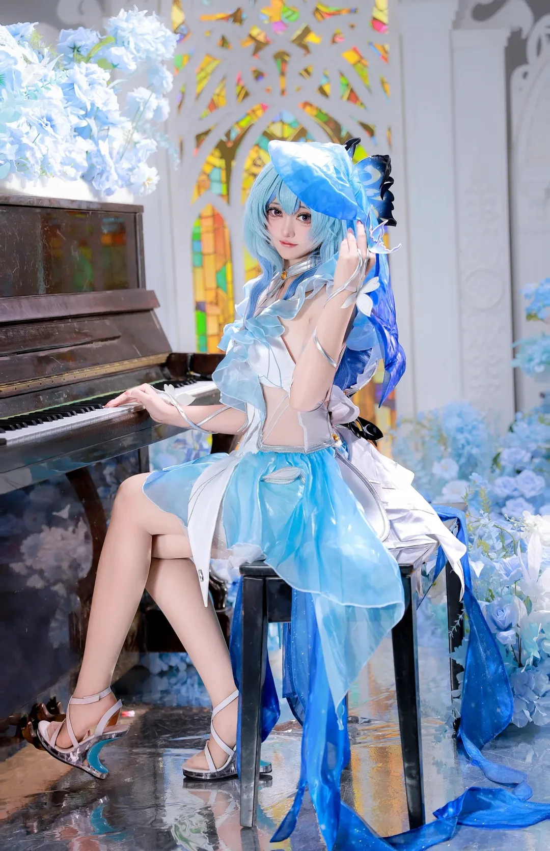 鳴潮守岸人cos，藍調深海與鋼琴彩窗的靜謐迴響 - 第 4 張