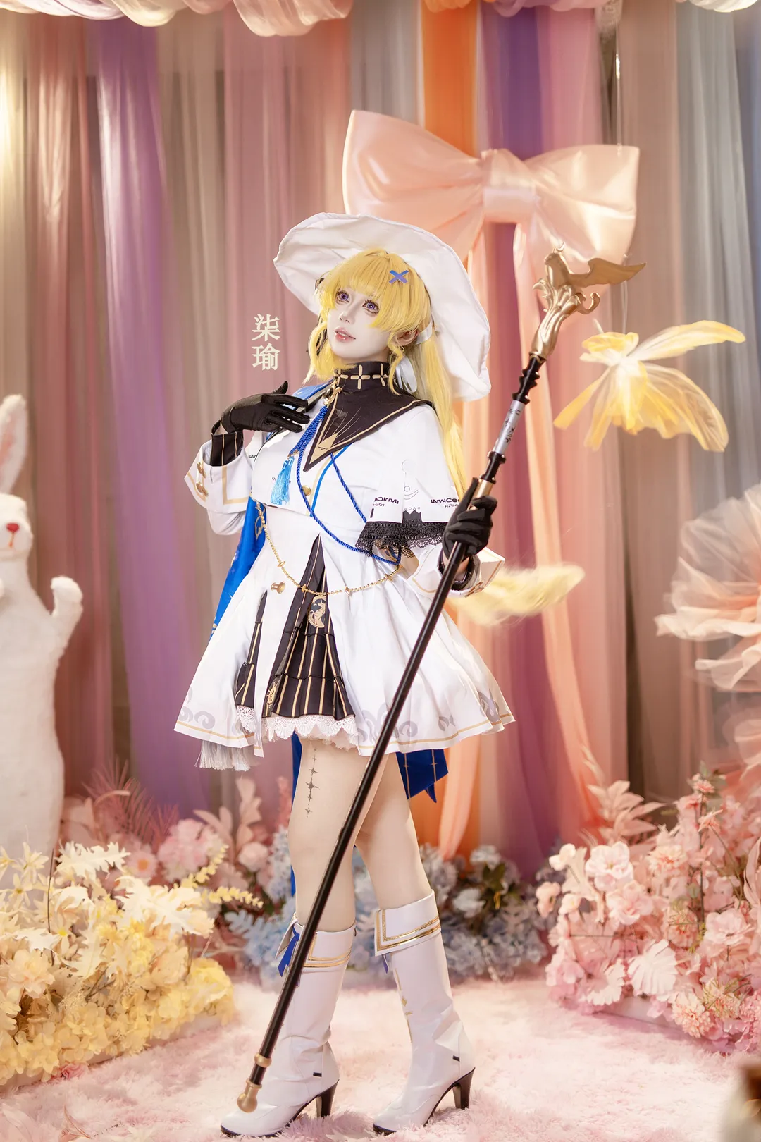 【菲比cos】鳴潮菲比，花海中的白裙魔法使 - 第 2 張