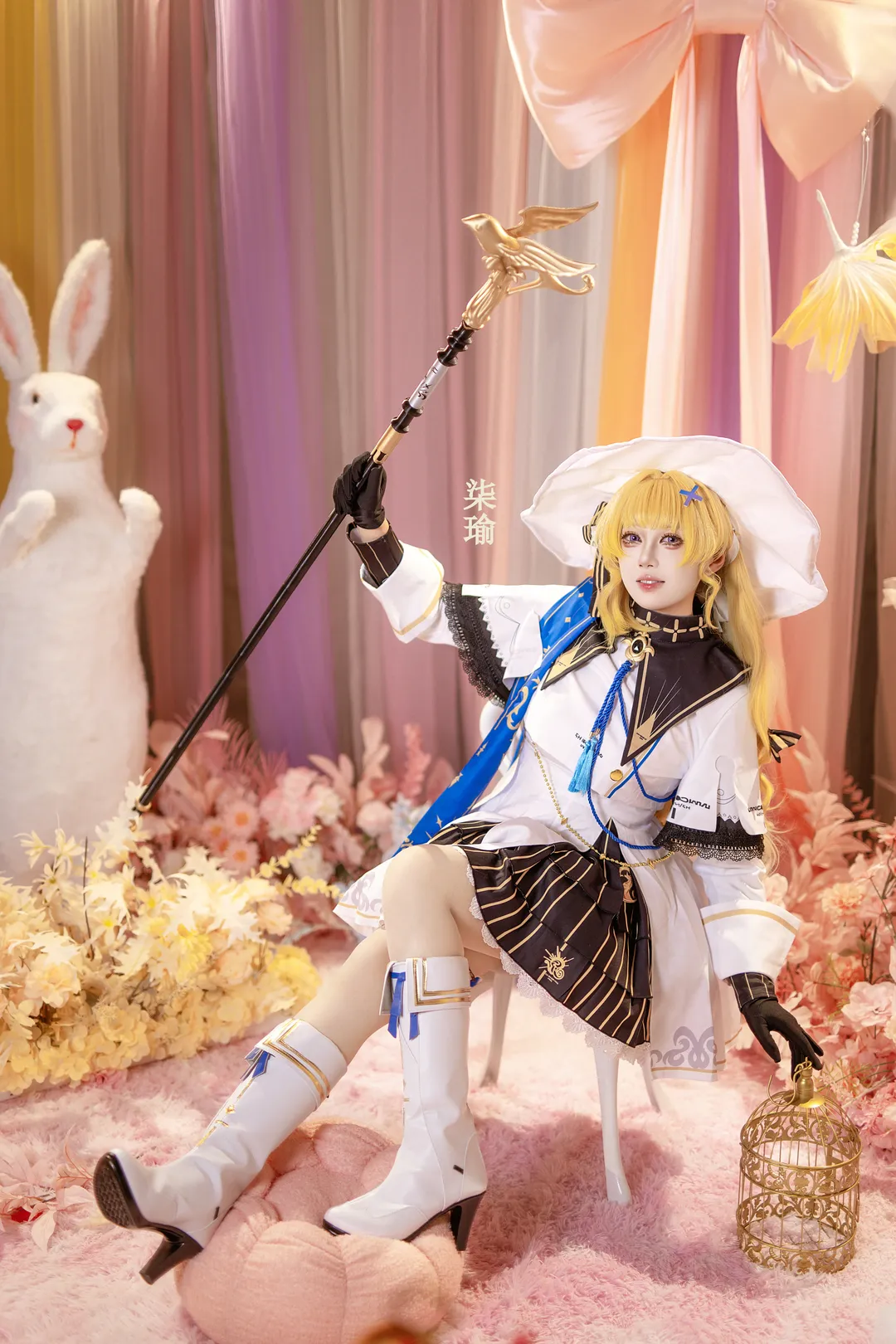 【菲比cos】鳴潮菲比，花海中的白裙魔法使 - 第 4 張