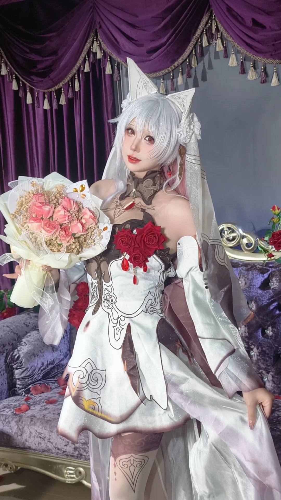 【大月下cos】崩坏3十周年，月下誓约花嫁瞬间 - 第 1 张
