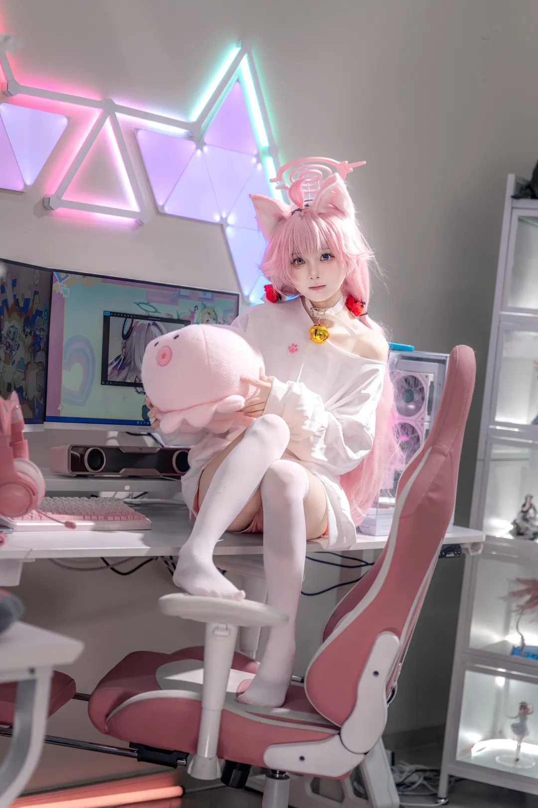 【小鸟游星野cos】蔚蓝档案猫猫前辈的电竞慵懒时间 - 第 5 张
