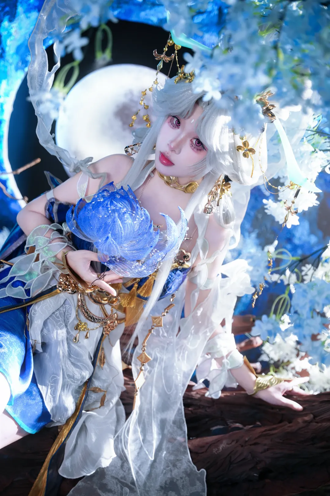 【嫦娥cos】王者荣耀广寒仙子，清冷仙气与性感并存 - 第 2 张