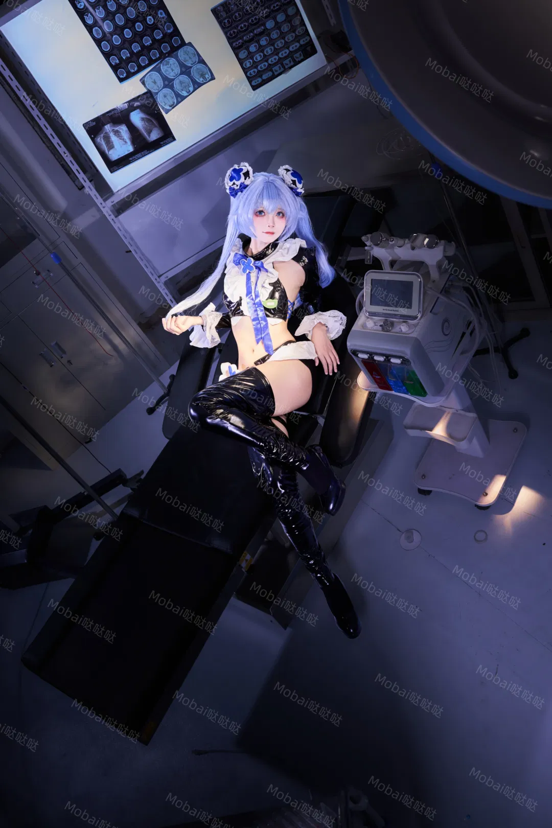 【勝利女神：NIKKE】醫療室冷光下的科幻機能風cos - 第 1 張