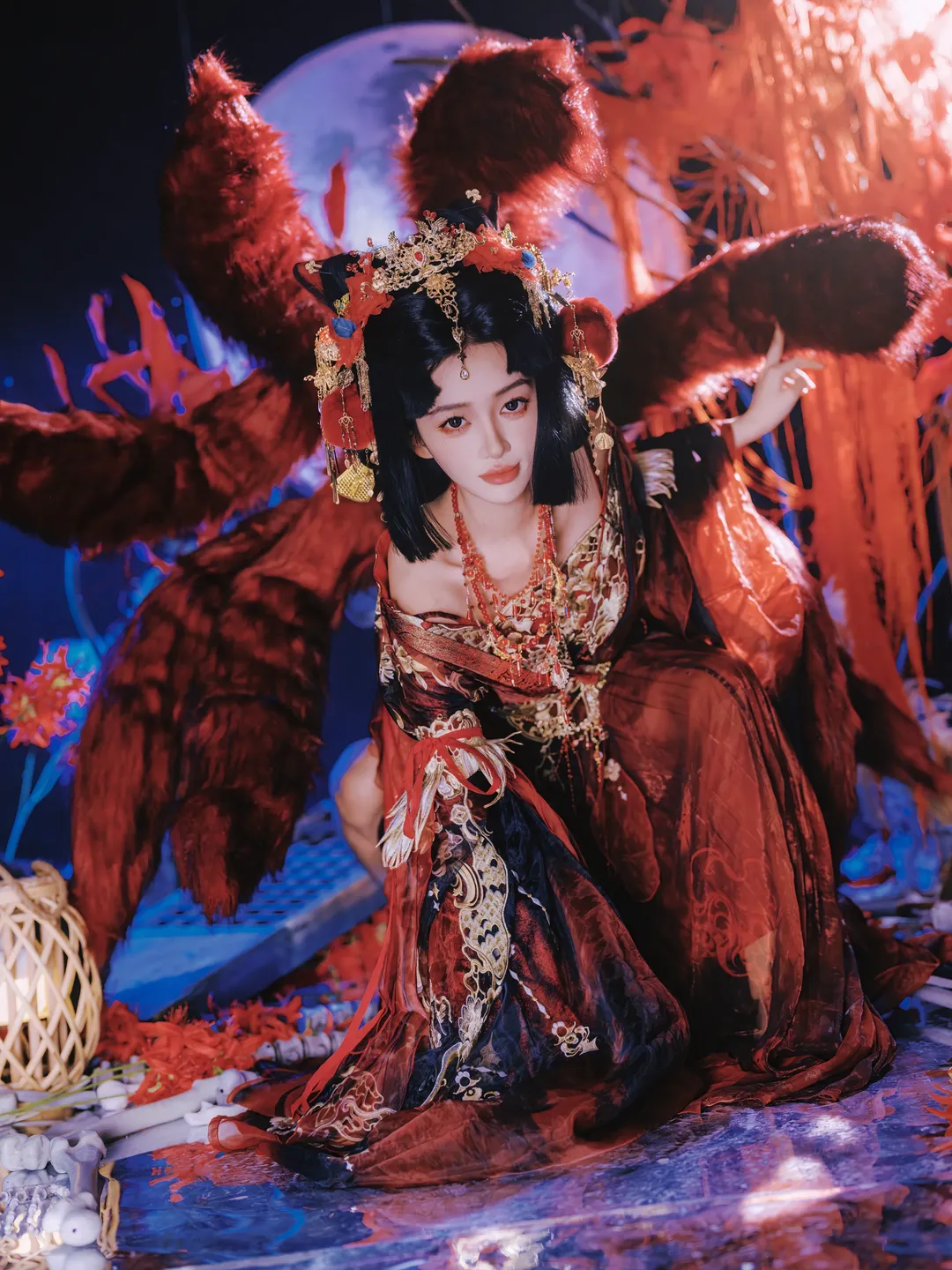 红黑国风九尾狐，彼岸花海的氛围感写真 - 第 2 张