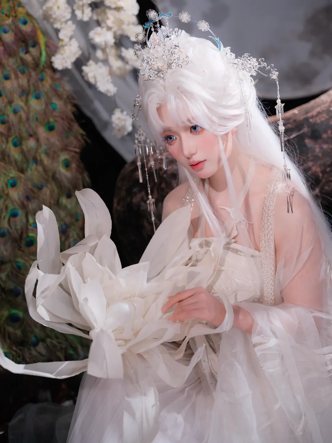 【越汐音cos】花亦山心之月白孔雀神女造型 - 第 11 张