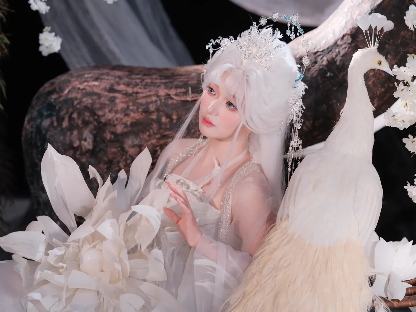 【越汐音cos】花亦山心之月白孔雀神女造型 - 第 12 张