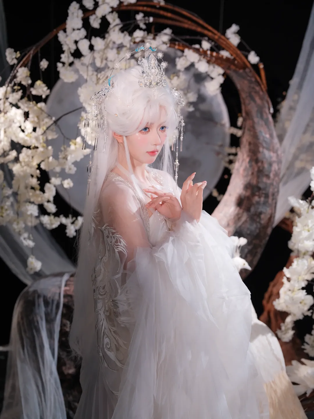【越汐音cos】花亦山心之月白孔雀神女造型 - 第 3 张