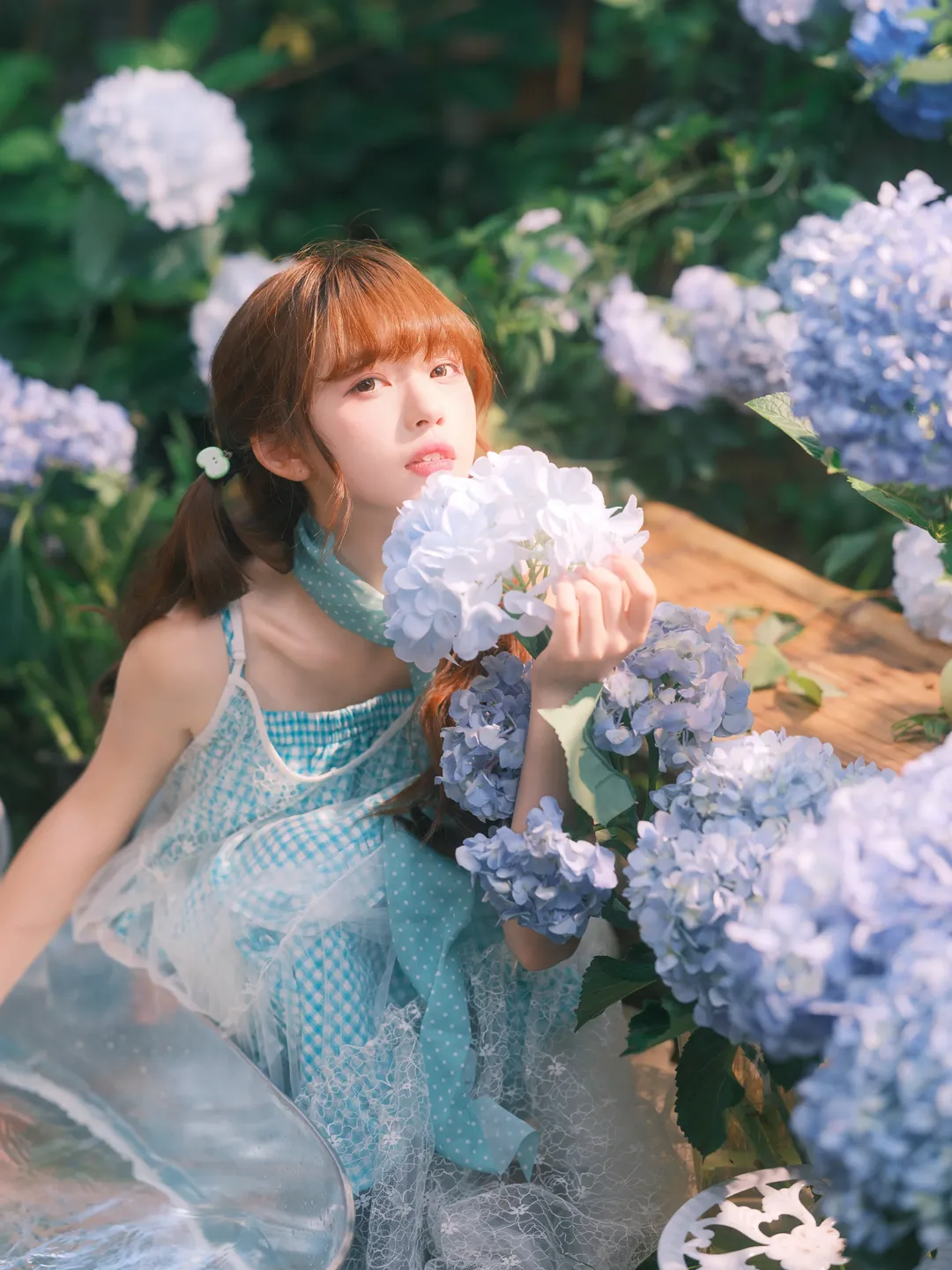 青苹果与蓝绣球的夏日花园，森系绿裙少女的摄影会记录 - 第 4 张
