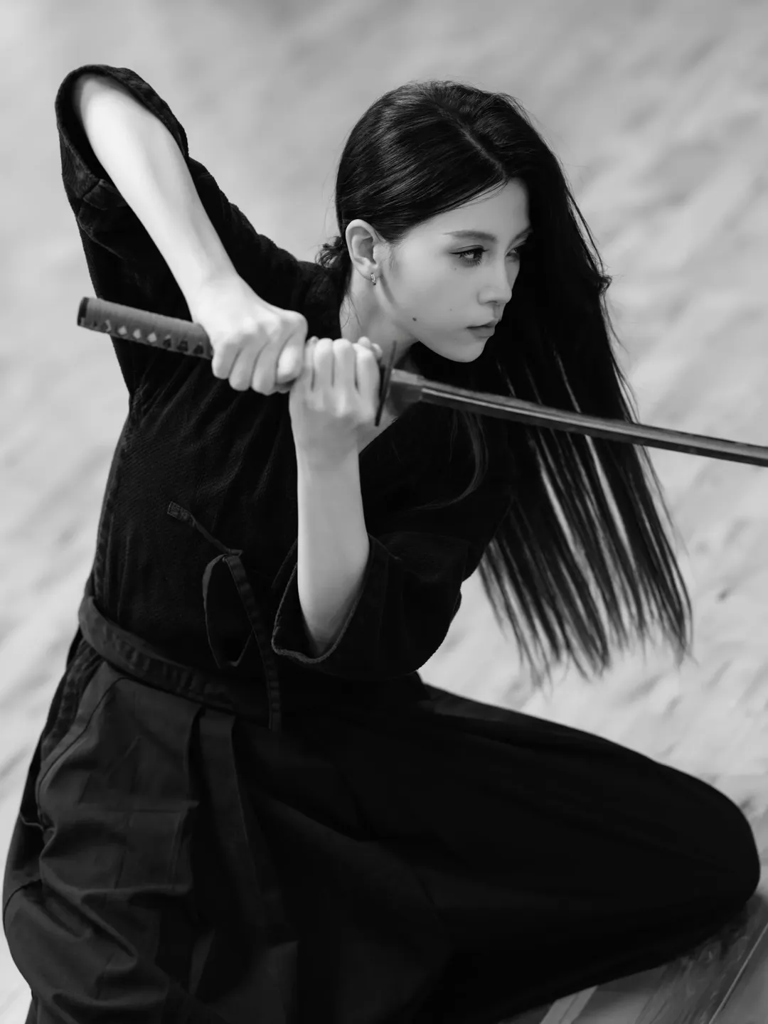 黑白色调的剑道摄影，斩断杂念的瞬间 - 第 4 张