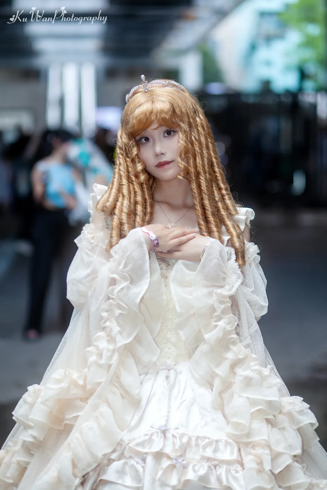 花嫁Lolita漫展返图：满层蕾丝和缎面拖尾，穿得又累又开心 - 第 3 张