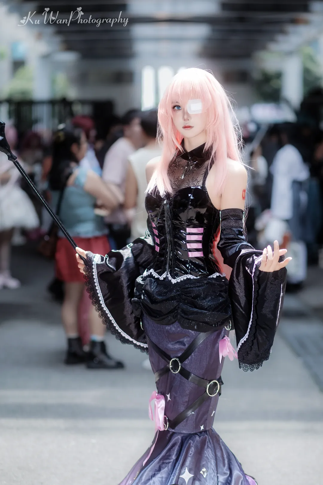 【巡音流歌cos】暗夜魔女造型，紫星鱼尾与黑束腰的漫展返图 - 第 2 张