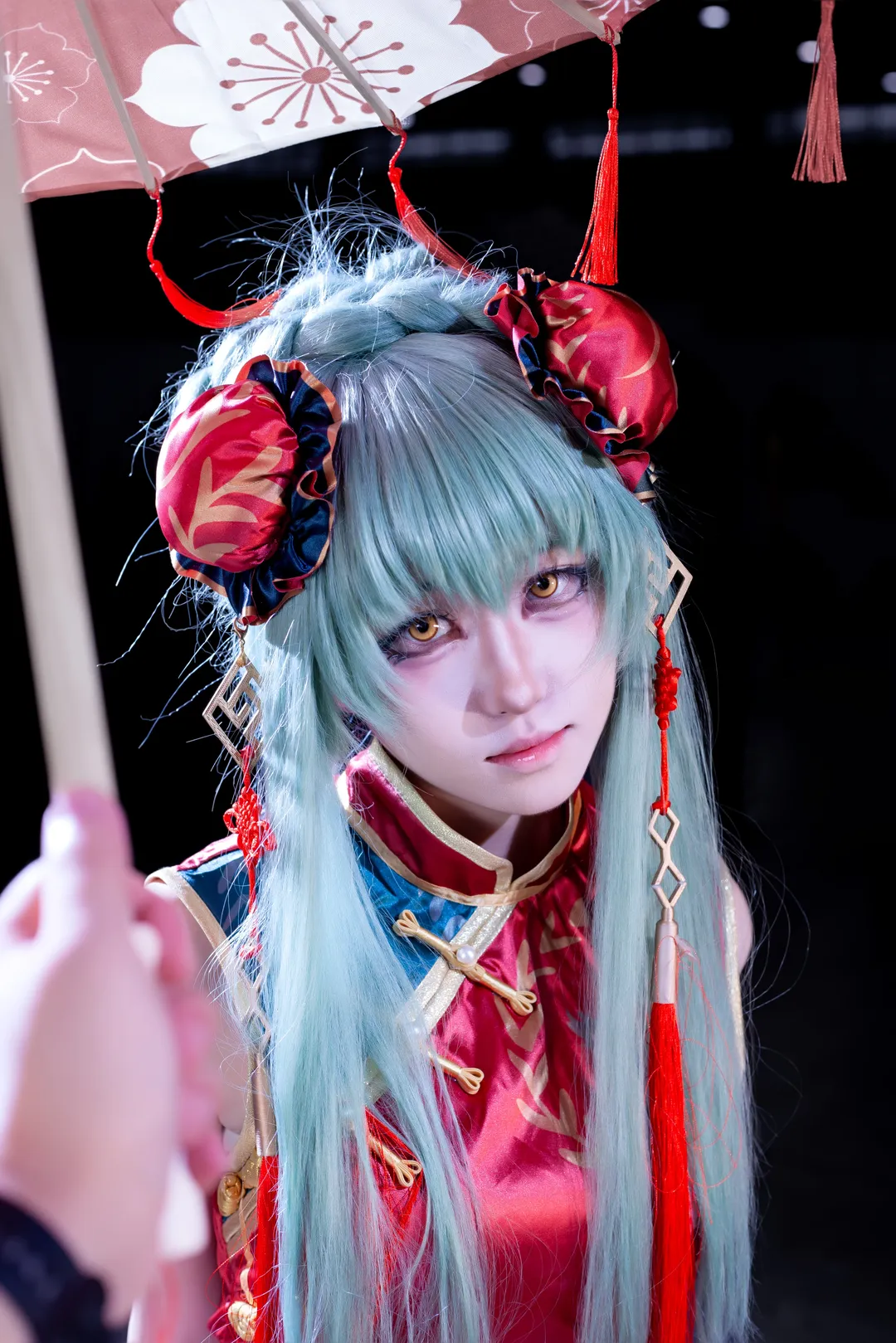 【C.C.cos】反叛的鲁路修红牡丹旗袍展现国风魔女气质 - 第 2 张
