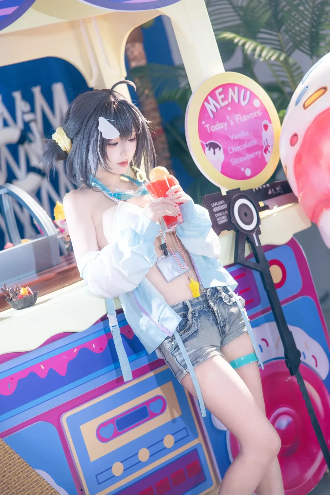【羽毛笔cos】明日方舟羽毛笔夏日泳装，尝试全新打光风格 - 第 3 张