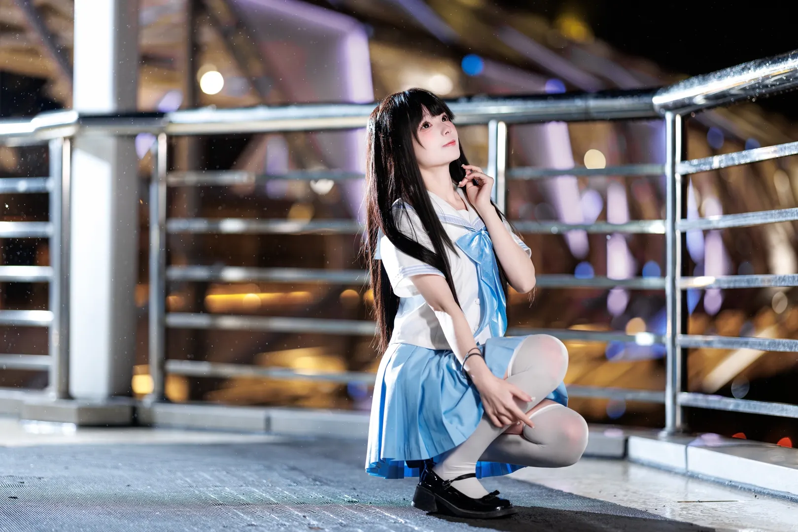 雨夜天桥的JK制服写真记录 - 第 1 张