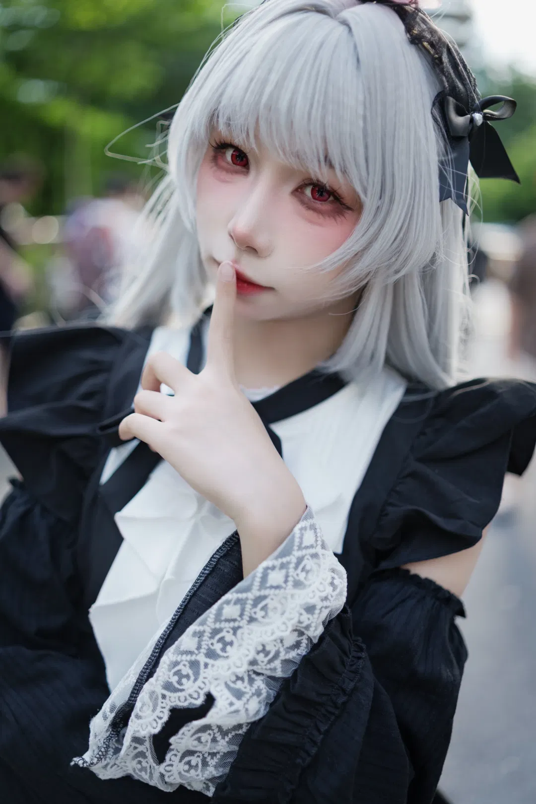 【水银灯cos】蔷薇少女哥特风场照，漫展拍照姿势分享 - 第 1 张