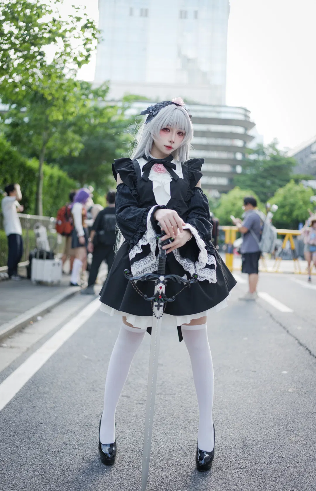 【水银灯cos】蔷薇少女哥特风场照，漫展拍照姿势分享 - 第 7 张