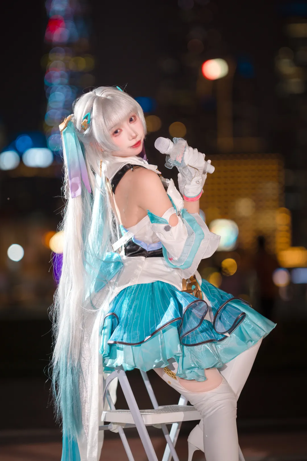 【今汐cos】夜拍藍白打歌服，演唱會氛圍感拉滿 - 第 4 張