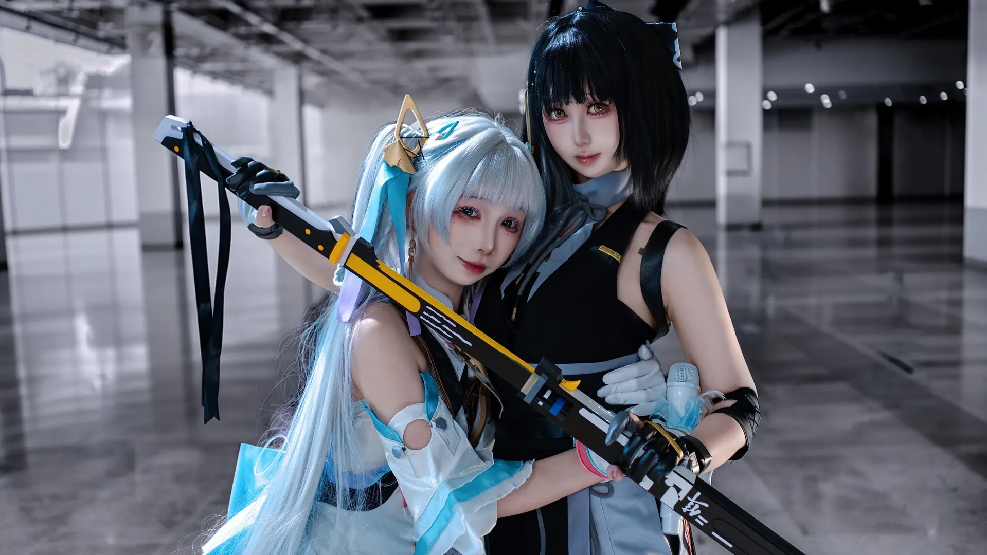 【今汐cos】鸣潮女漂今汐演唱会双人场照 - 第 4 张