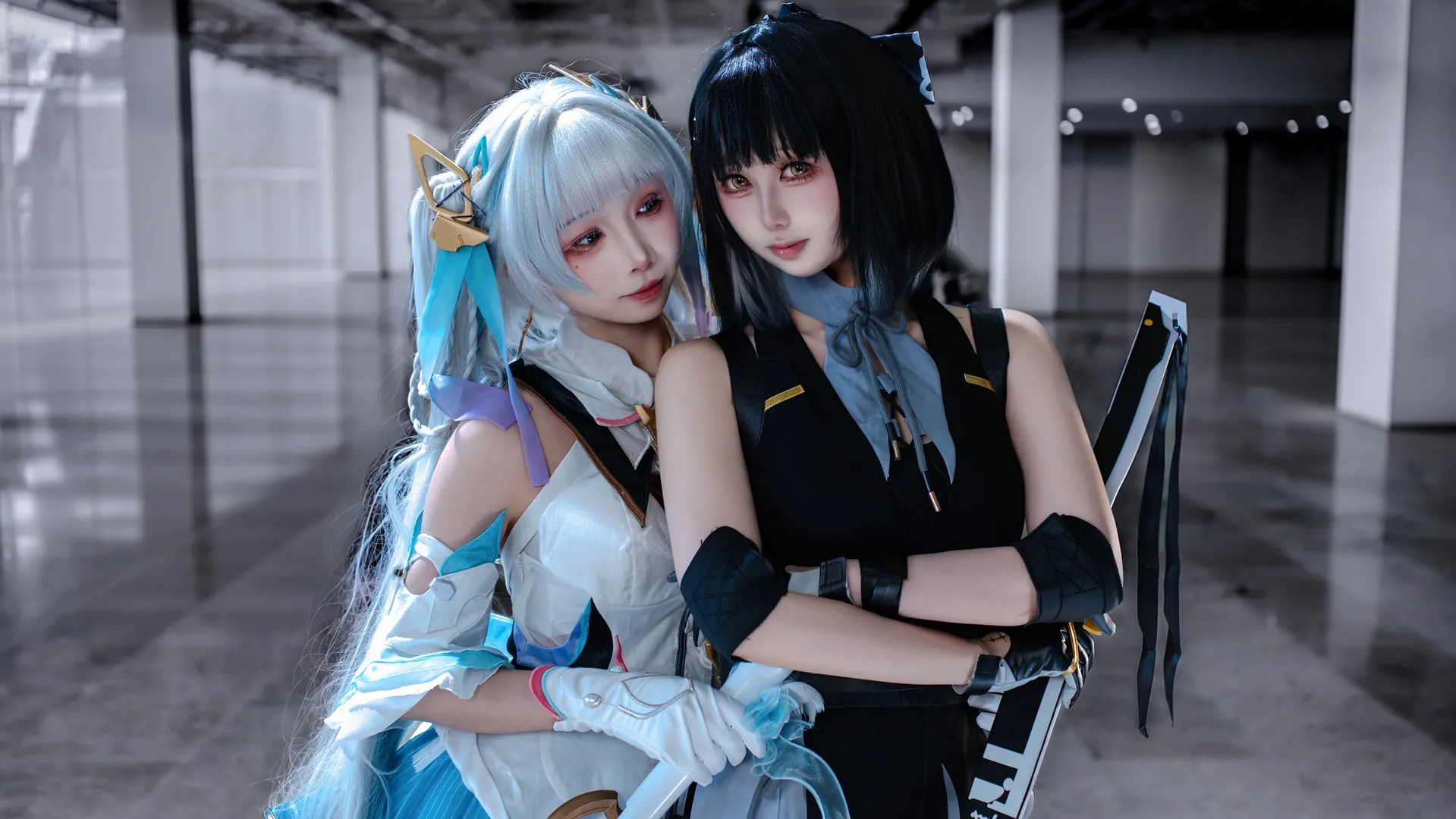 【今汐cos】鸣潮女漂今汐演唱会双人场照 - 第 7 张