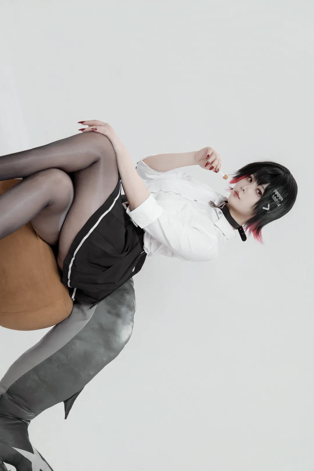 【艾莲cos】绝区零鲨鱼女高放学时刻 - 第 3 张