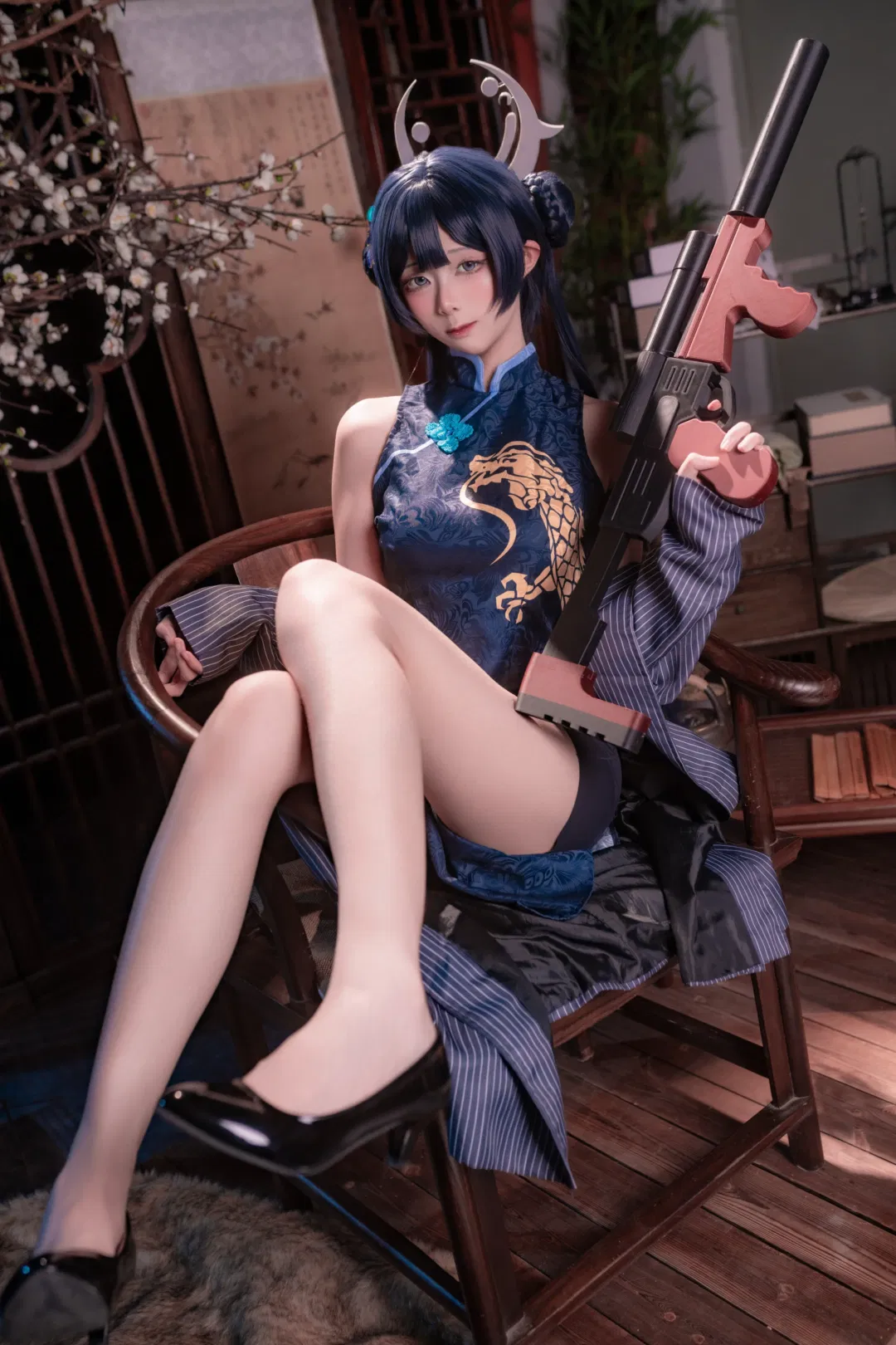 【妃咲cos】蔚蓝档案里的中式旗袍与长枪碰撞 - 第 4 张
