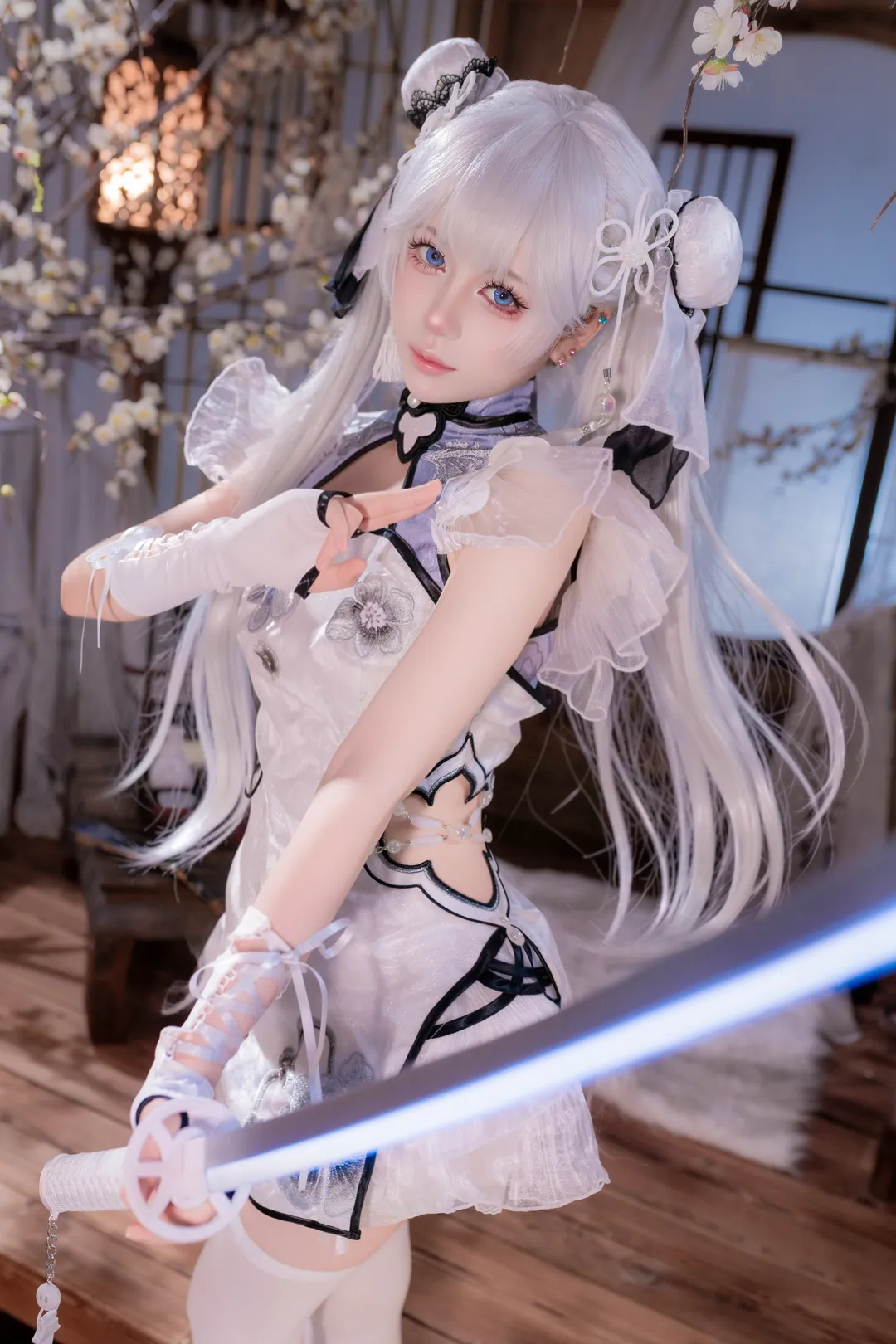 【殷紫萍cos】永劫无间 寒剑出鞘的国风美学 - 第 1 张