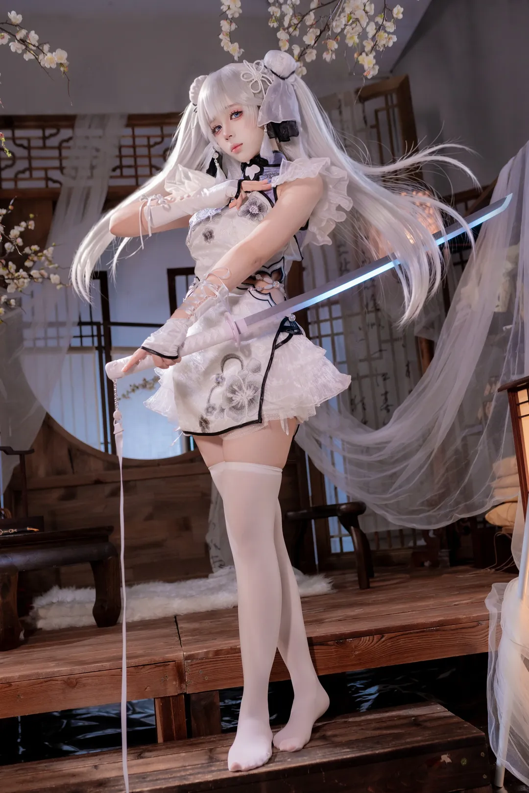 【殷紫萍cos】永劫無間殷紫萍，白裙執劍的國風演繹
