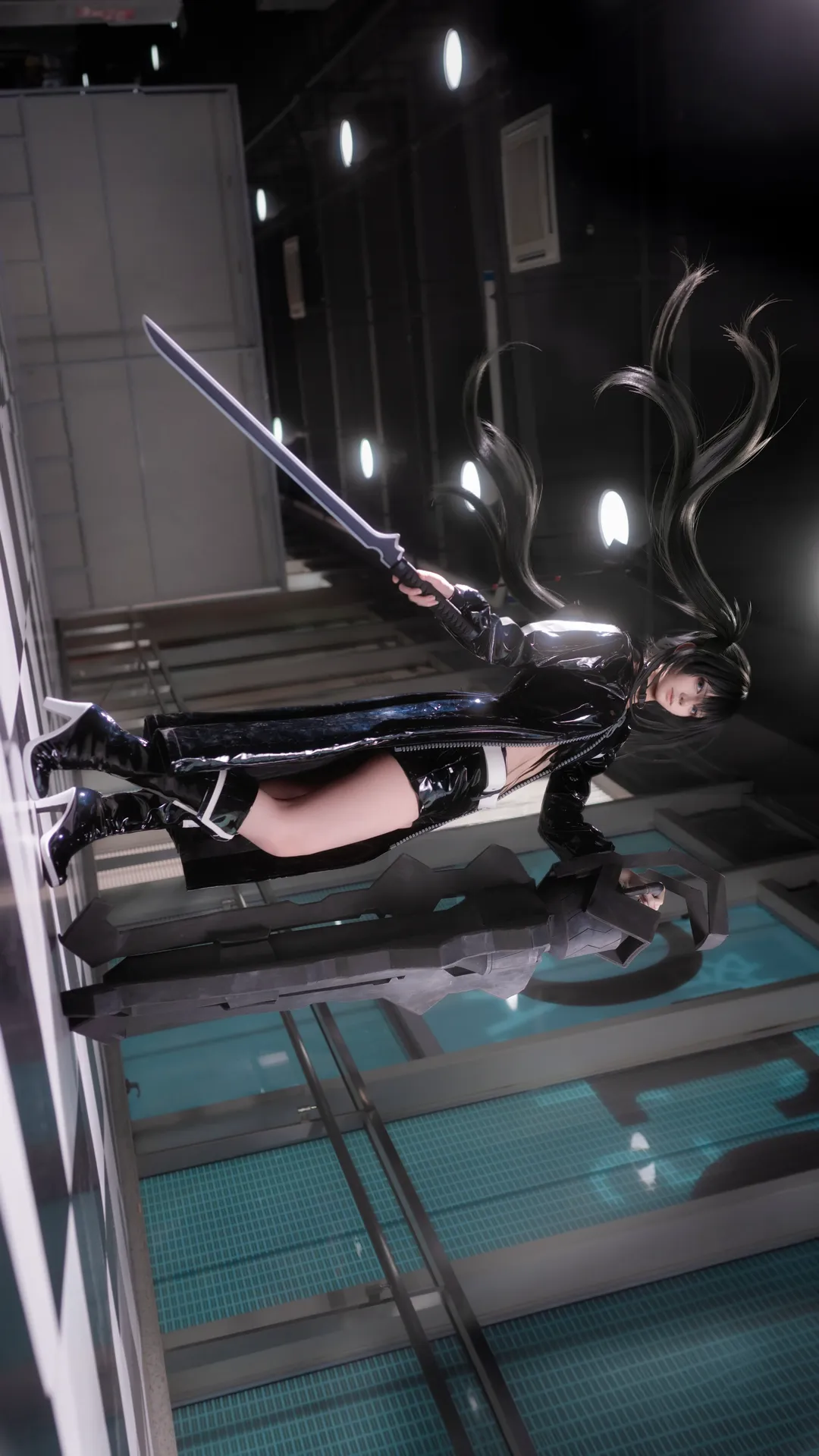 【黑岩射手cos】重工巨剑与漆皮战衣，还原Black Rock Shooter的冷酷 - 第 3 张