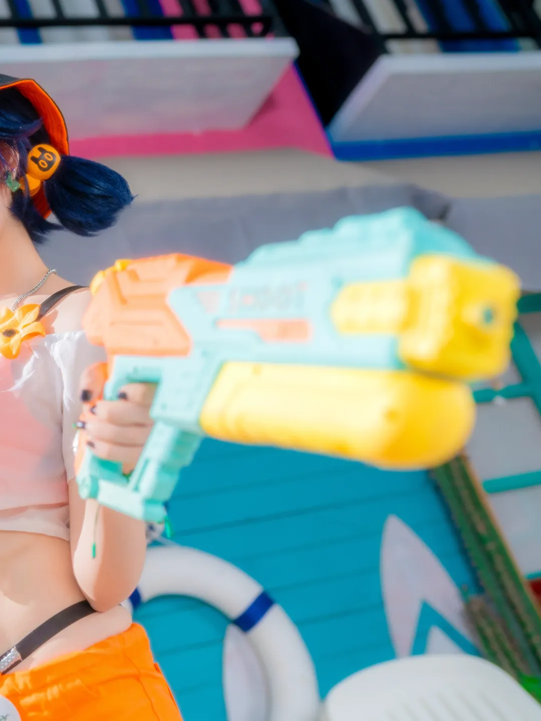 【铃cos】绝区零的夏日水枪对决时刻 - 第 3 张