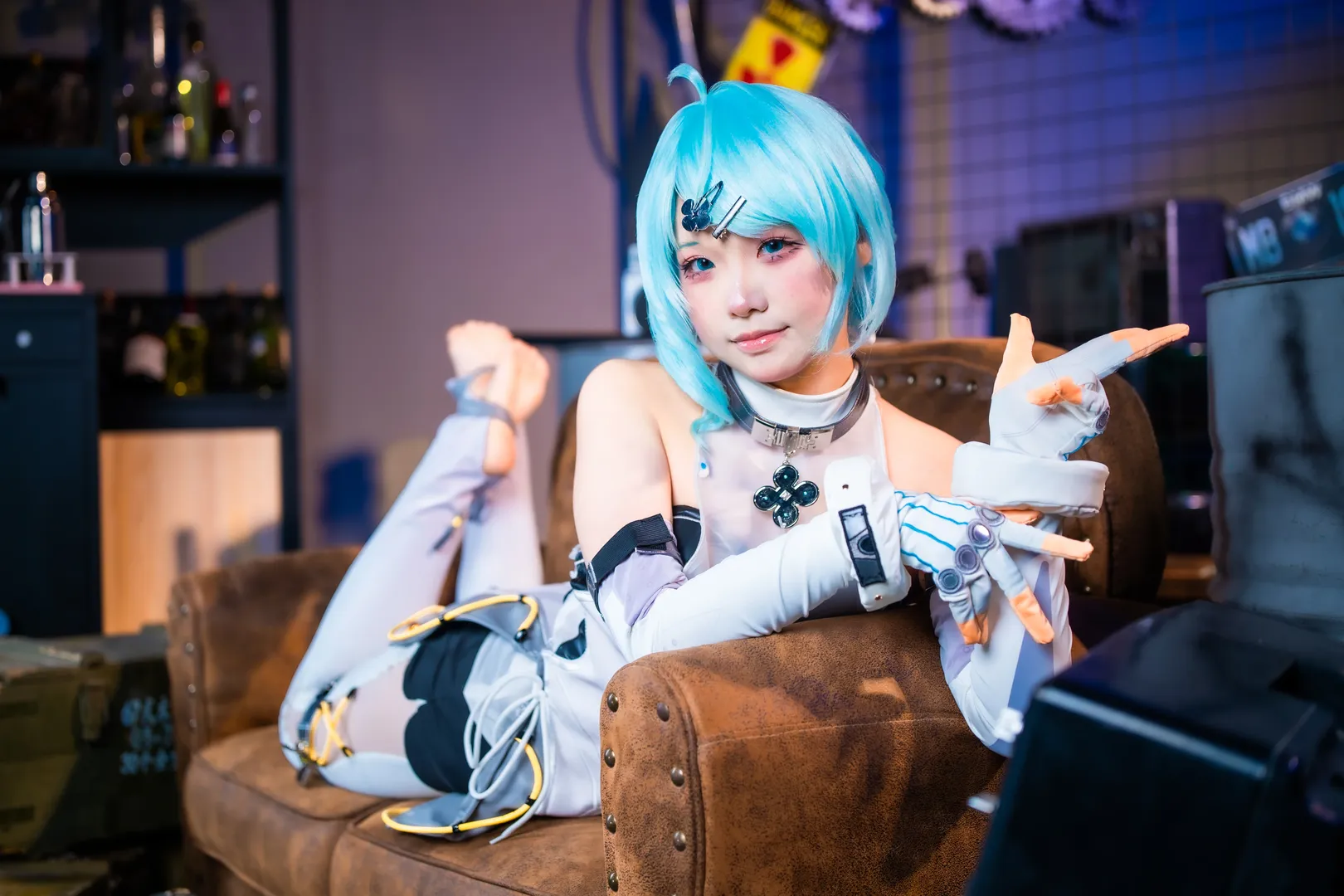 【席徳cos】绝区零第一拍，工业风里的赛博少女 - 第 1 张