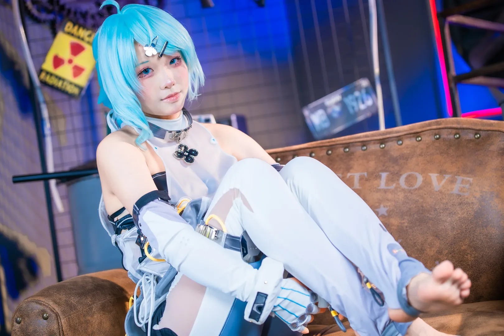 【席徳cos】绝区零第一拍，工业风里的赛博少女 - 第 2 张