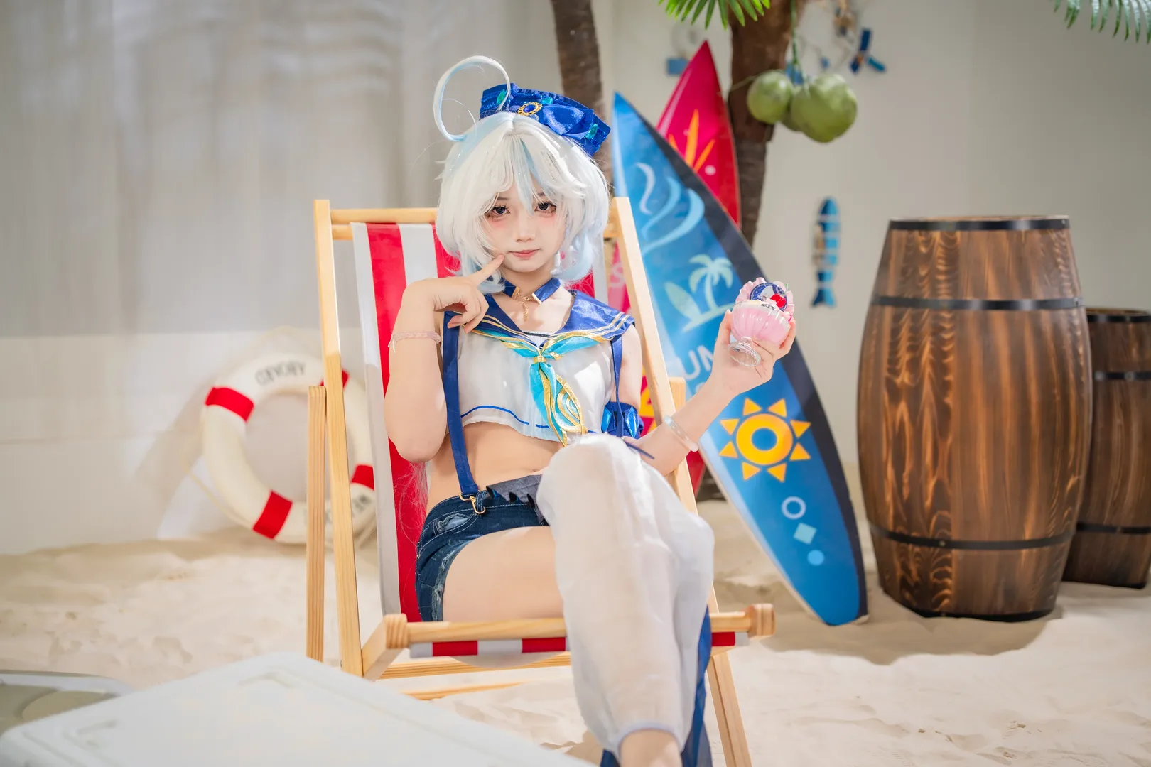 【芙宁娜cos】原神夏日泳装，海滨的清凉时刻 - 第 4 张