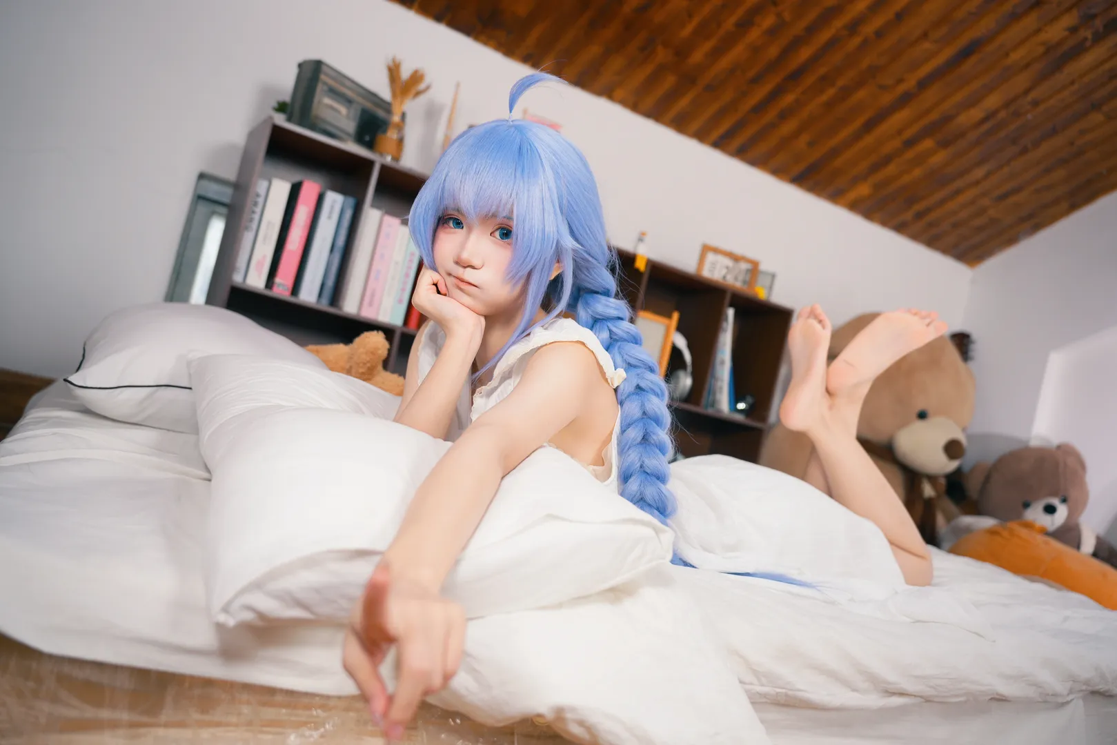 【洛琪希cos】無職轉生裡的藍髮魔法師睡衣居家時光 - 第 3 張