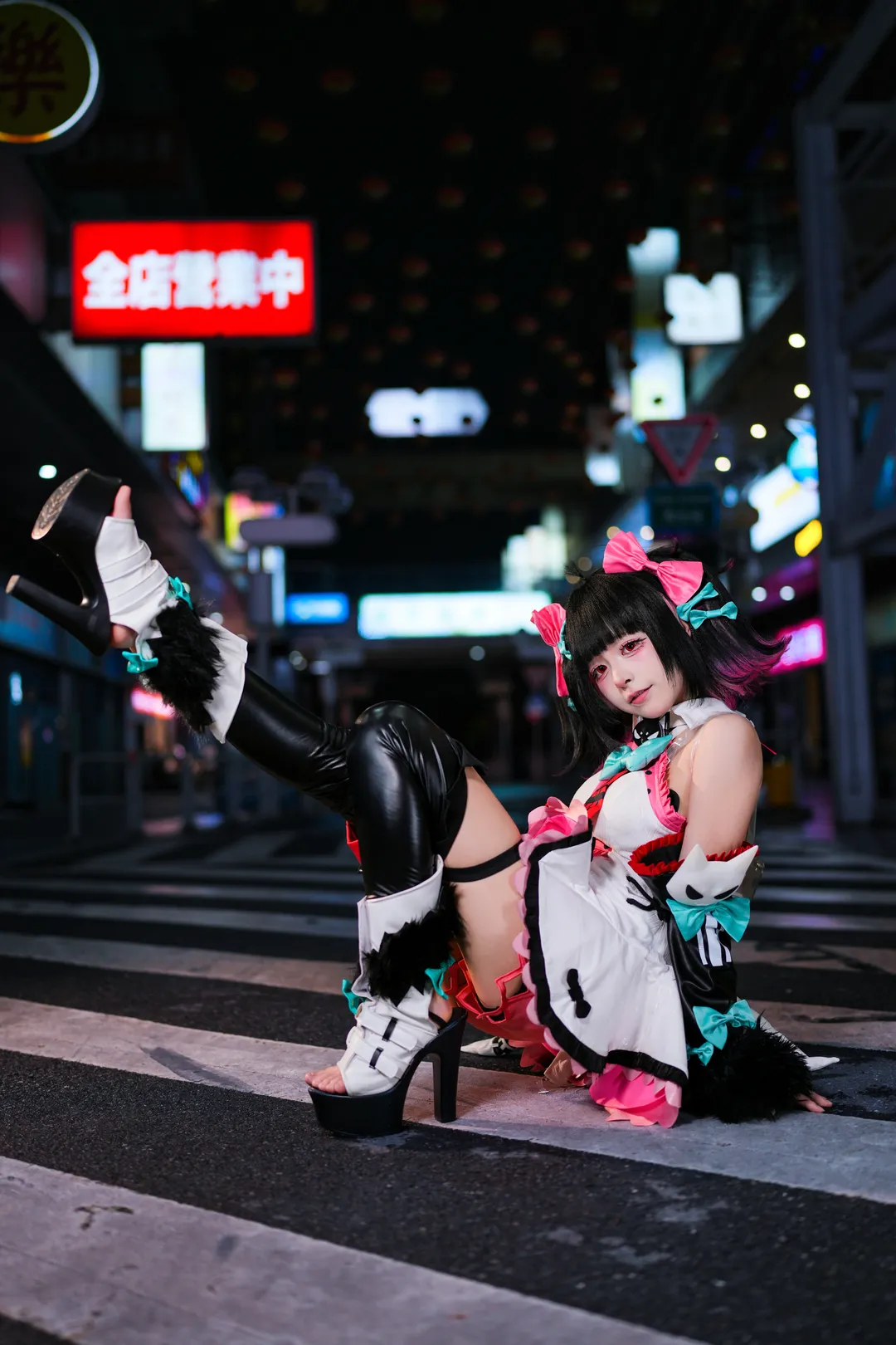【南宫羽cos】绝区零“妄想天使”的深夜街拍 - 第 6 张