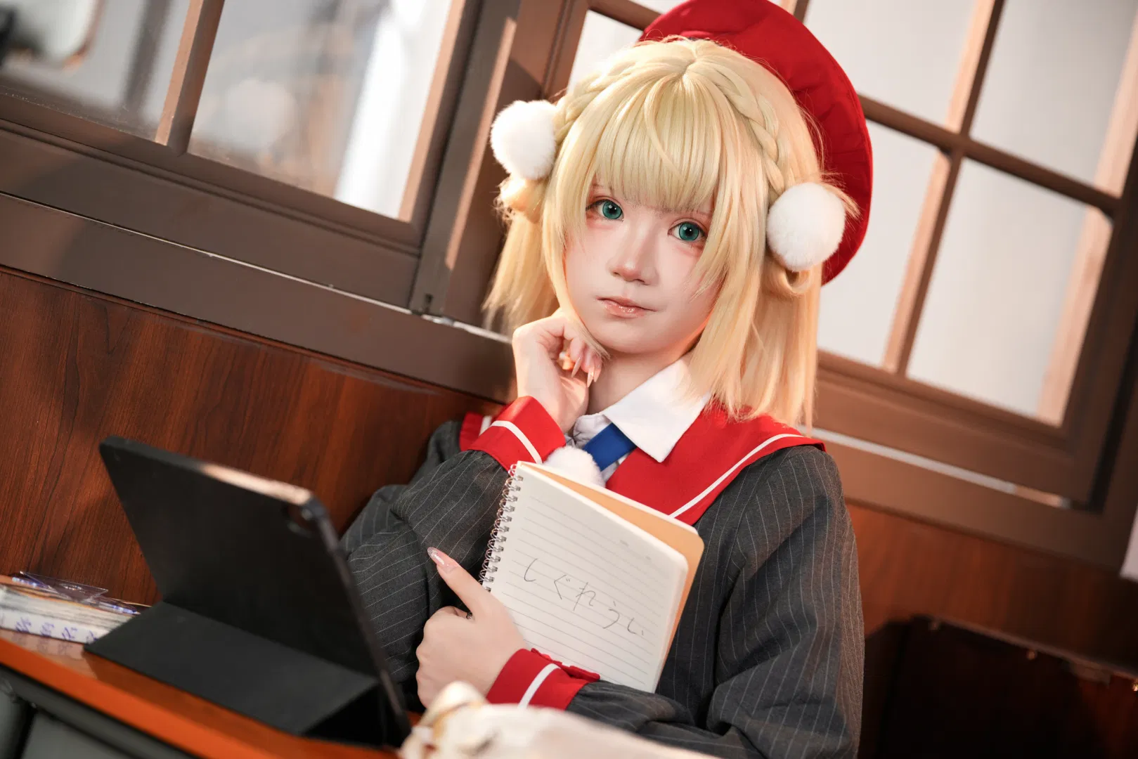 时雨羽衣cos 条纹水手服与红袜长筒袜的教室日常 - 第 4 张