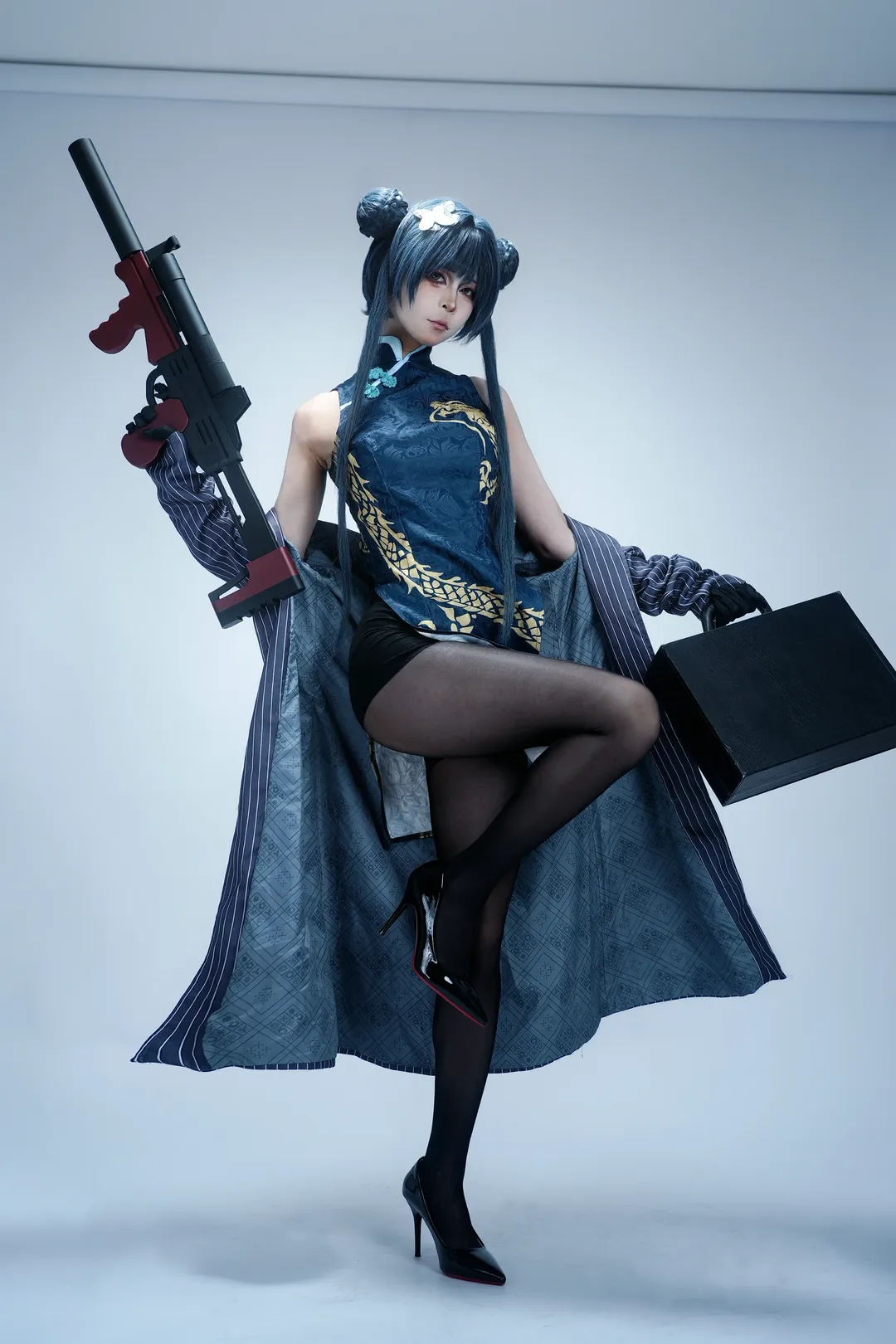 Ryuge Kisaki cosplay Blue Archive Shanyin Gate Director cheongsam Black stockings Cosplay white studio official photos